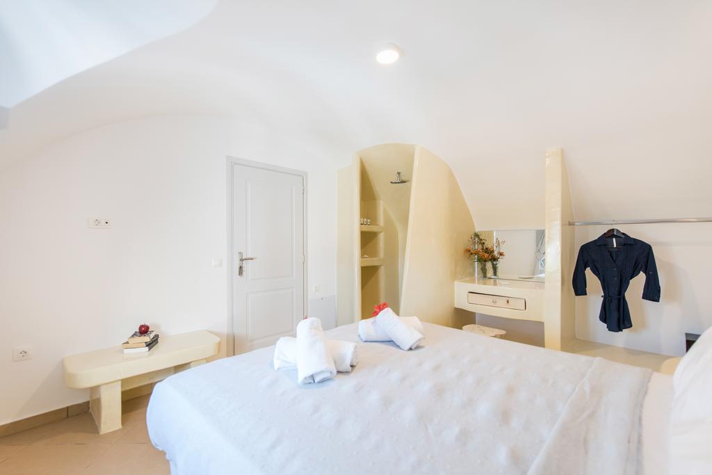 Kamári Secret Earth Villas - Santorini מראה חיצוני תמונה