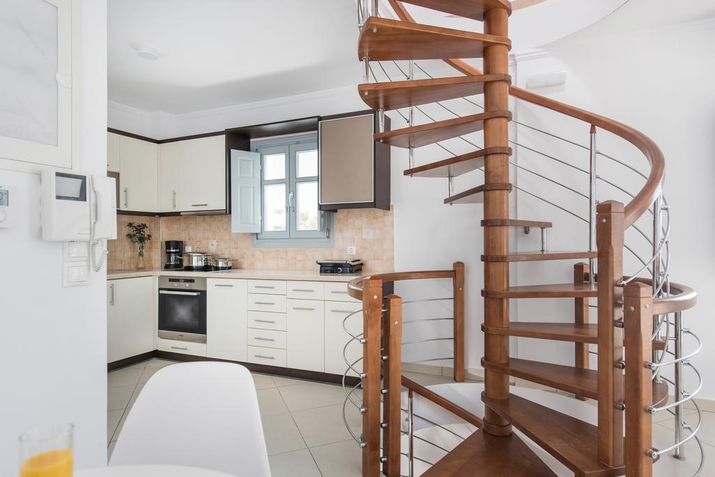 Kamári Secret Earth Villas - Santorini מראה חיצוני תמונה